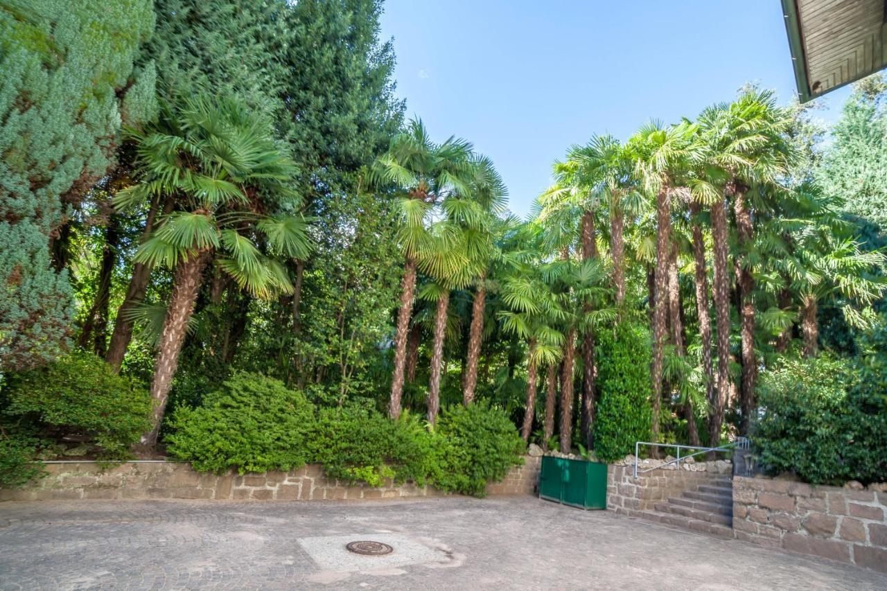 Villa Coris Ferienwohnung Palma Мерано Екстер'єр фото